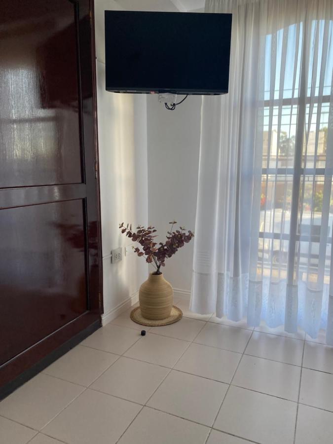 Oasis Del Sur Apartment Пуерто Мадрин Екстериор снимка
