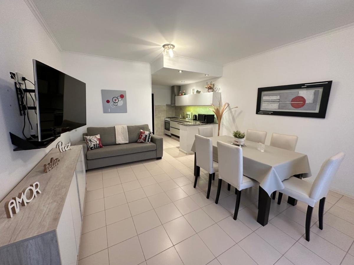 Oasis Del Sur Apartment Пуерто Мадрин Екстериор снимка